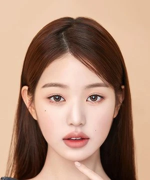 Editorial gallery of Jang Wonyoung styled in light summer outfits blending powder blues, lilac, and silvery neutrals, highlighting ballet pink, sky blue, mint, soft lilac, and pearl.