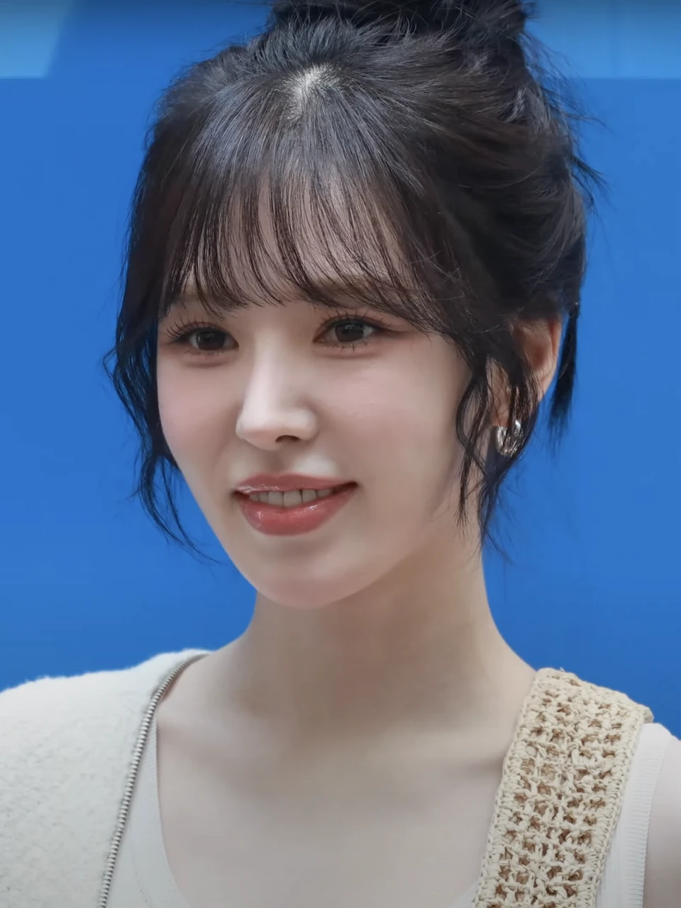 Wendy (Red Velvet) wearing balanced jewel-toned looks with cool neutrals, showcasing steel blue, cranberry, optic white, graphite, and imperial purple from the Neutral Winter palette.